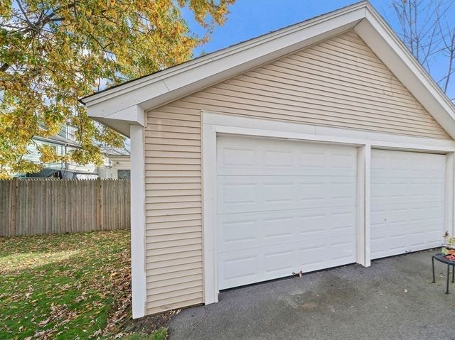 37 Bay State Road 37, Quincy, MA 02171