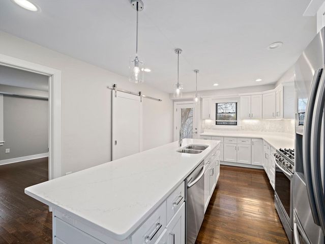 37 Bay State Road 37, Quincy, MA 02171