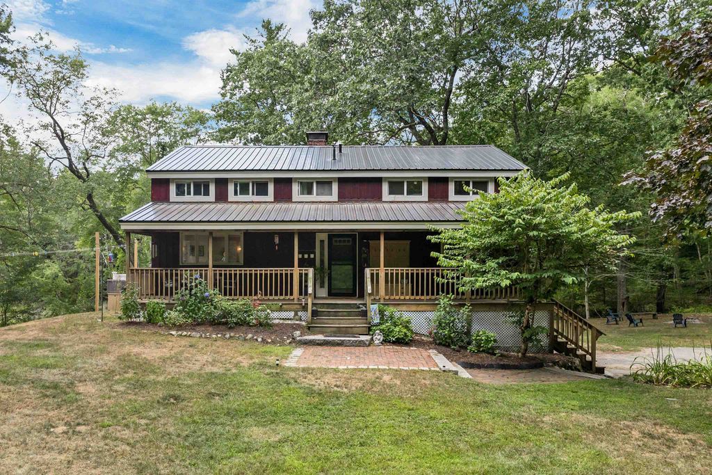 106 Smoke Street, Nottingham, NH 03290
