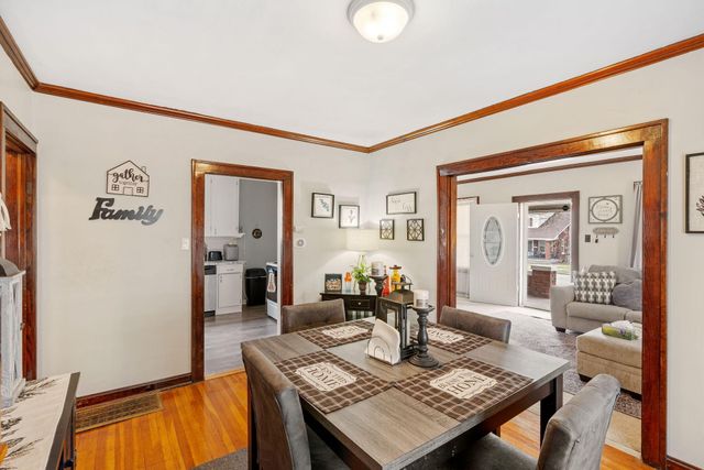 702 4TH ST, Boonville, MO 65233