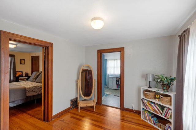 702 4TH ST, Boonville, MO 65233