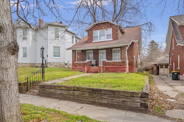 702 4TH ST, Boonville, MO 65233