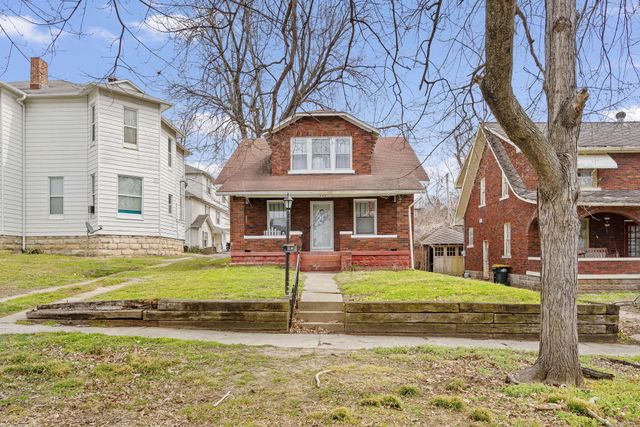 702 4TH ST, Boonville, MO 65233