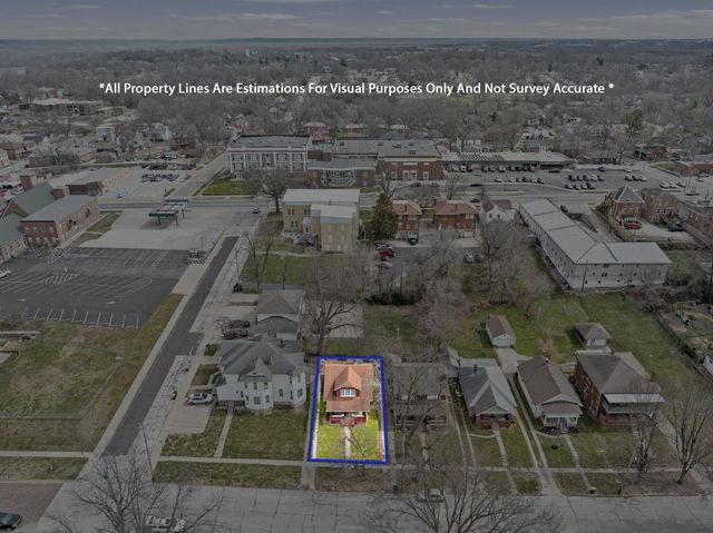 702 4TH ST, Boonville, MO 65233