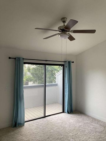 8086 Briar Ridge Ln, Citrus Heights, CA 95610