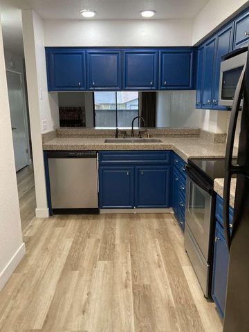 8086 Briar Ridge Ln, Citrus Heights, CA 95610