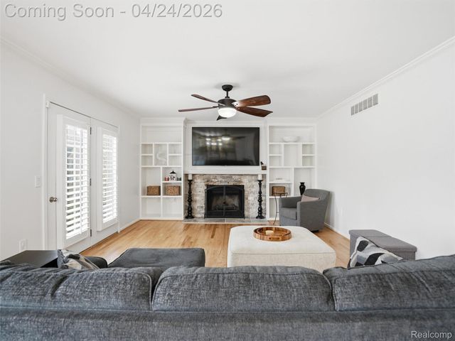42610 Colorado Drive, Clinton Charter Township, MI 48036