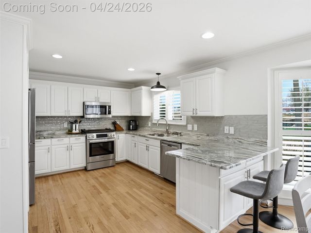 42610 Colorado Drive, Clinton Charter Township, MI 48036