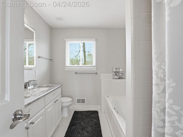 42610 Colorado Drive, Clinton Charter Township, MI 48036
