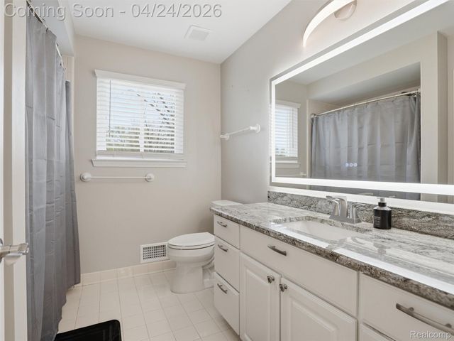 42610 Colorado Drive, Clinton Charter Township, MI 48036