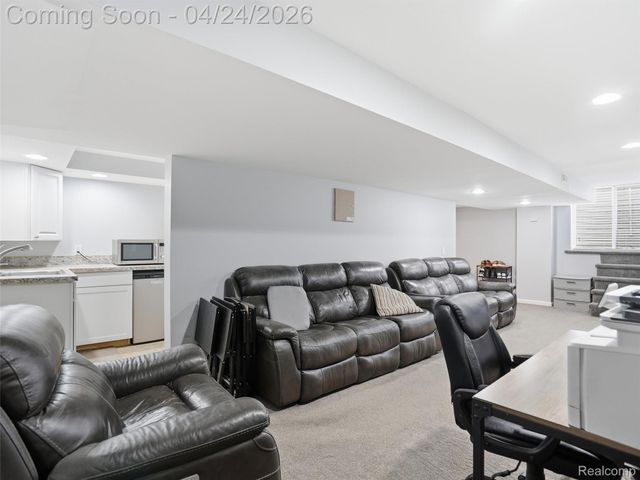 42610 Colorado Drive, Clinton Charter Township, MI 48036