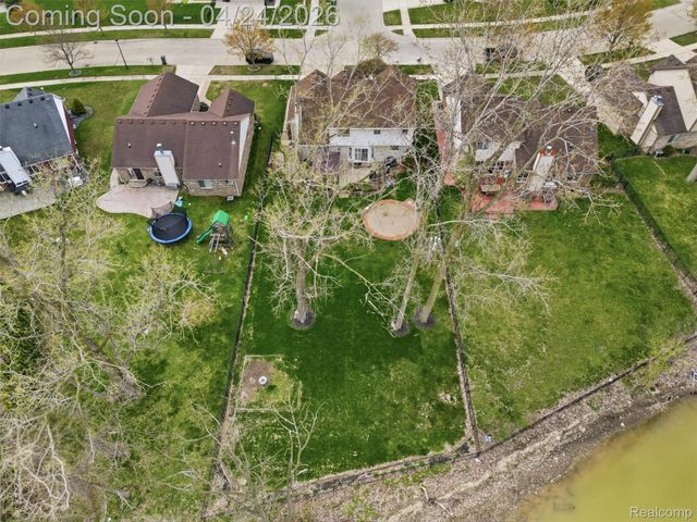 42610 Colorado Drive, Clinton Charter Township, MI 48036