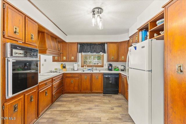 1012 Southgate Drive Extension, Elizabethton, TN 37643