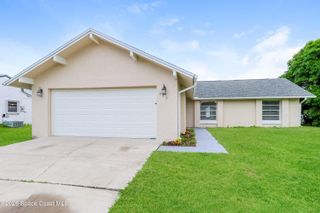 822 Seven Gables Circle SE, Palm Bay, FL 32909