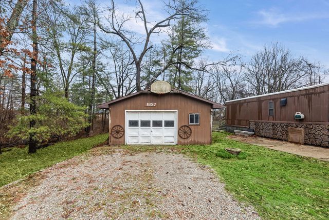 1837 Lackey Lane, Centralia, IL 62801