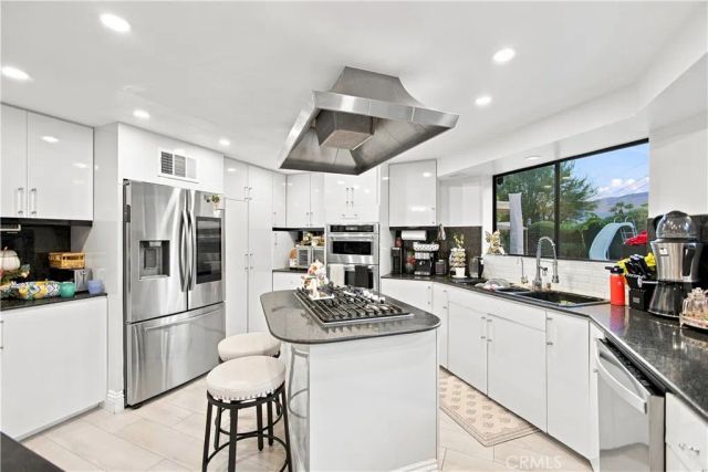 433 N Orchid Tree, Palm Springs, CA 92262
