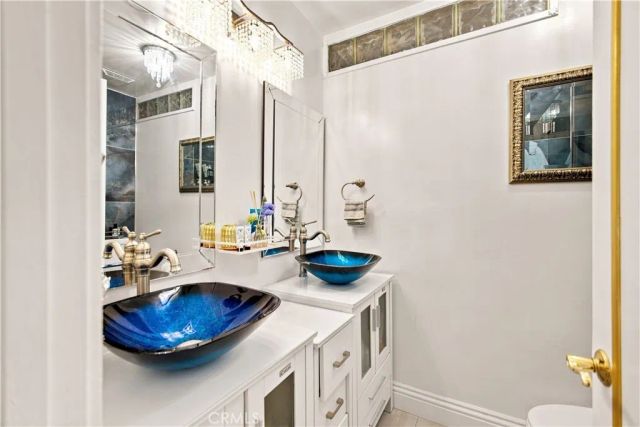 433 N Orchid Tree, Palm Springs, CA 92262