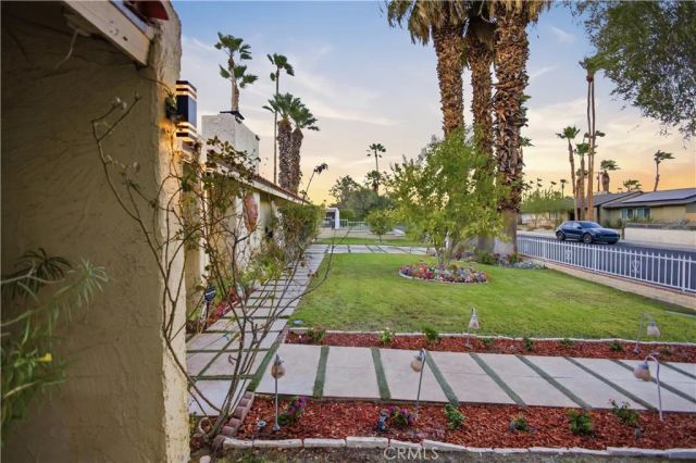 433 N Orchid Tree, Palm Springs, CA 92262