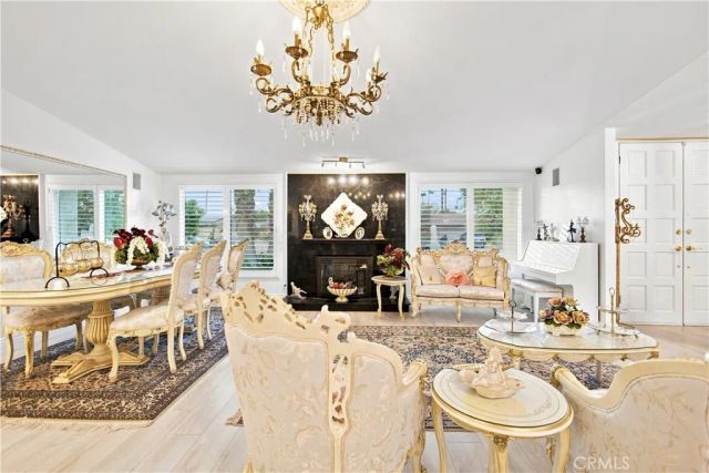 433 N Orchid Tree, Palm Springs, CA 92262
