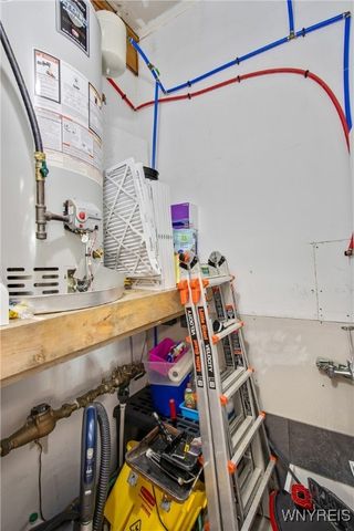 13394 Broadway Street, Alden, NY 14004