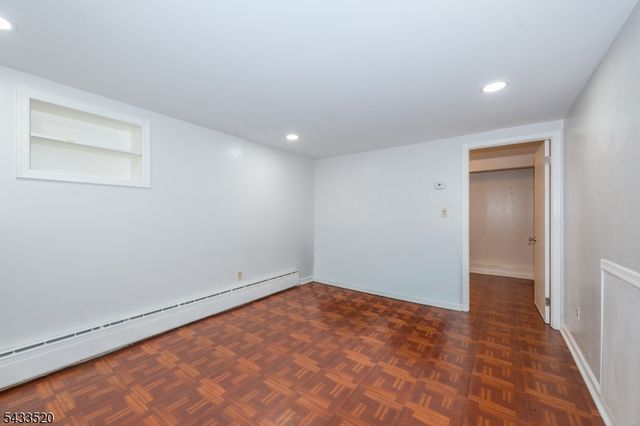 690 Garden St, Maywood Boro, NJ 07607
