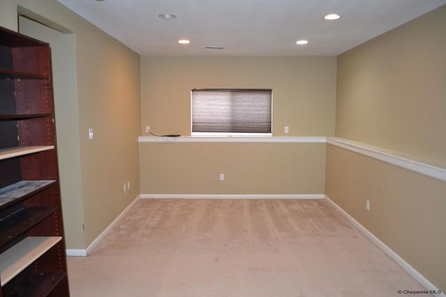 1205 ASHFORD DR, Cheyenne, WY 82007