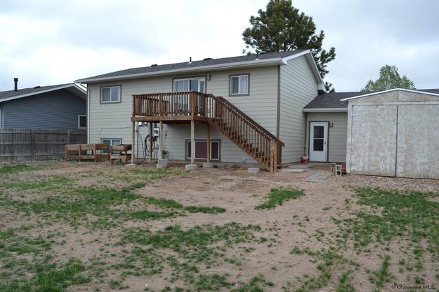 1205 ASHFORD DR, Cheyenne, WY 82007