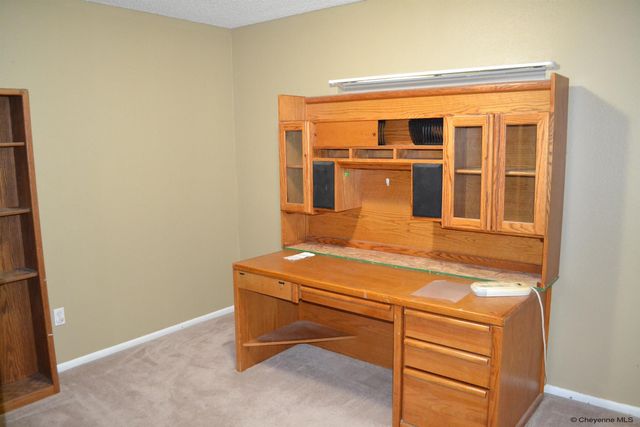 1205 ASHFORD DR, Cheyenne, WY 82007