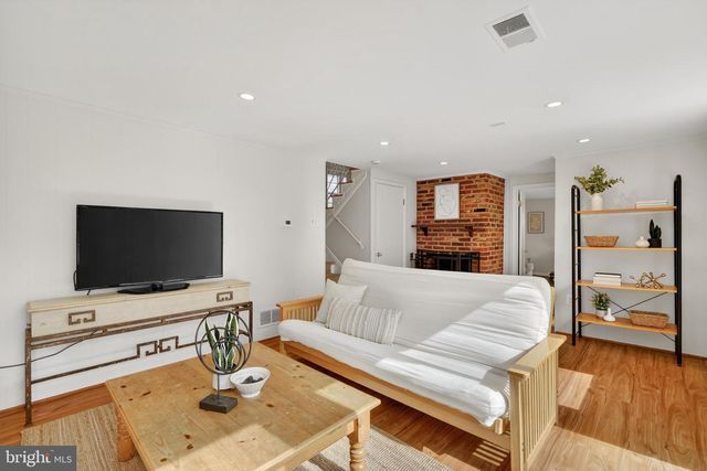 6312 ROCKHURST RD, Bethesda, MD 20817