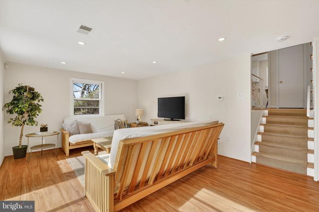 6312 ROCKHURST RD, Bethesda, MD 20817