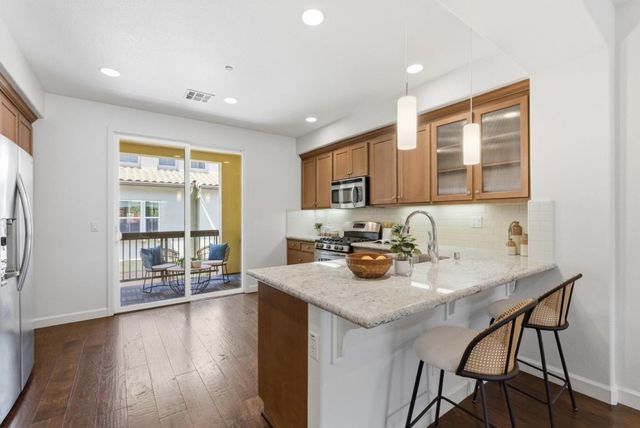 927 Highland Terrace, Sunnyvale, CA 94085