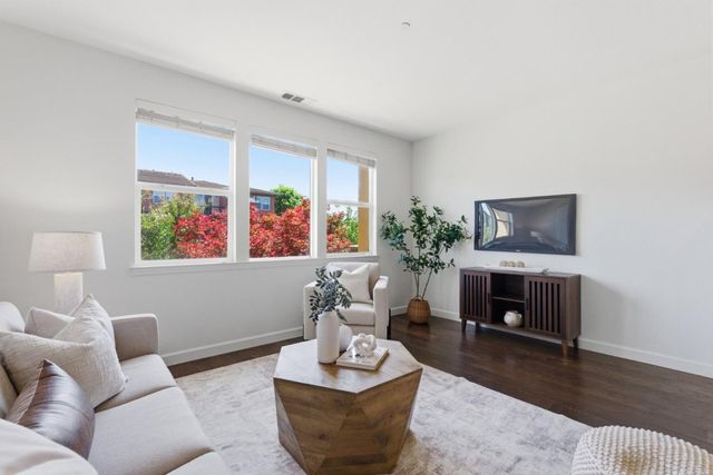 927 Highland Terrace, Sunnyvale, CA 94085