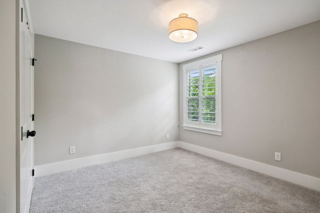 5846 Wagonvale Dr, Arrington, TN 37014