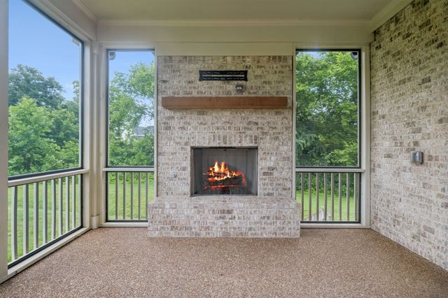 5846 Wagonvale Dr, Arrington, TN 37014