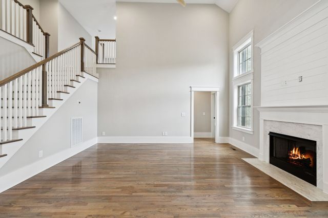 5846 Wagonvale Dr, Arrington, TN 37014