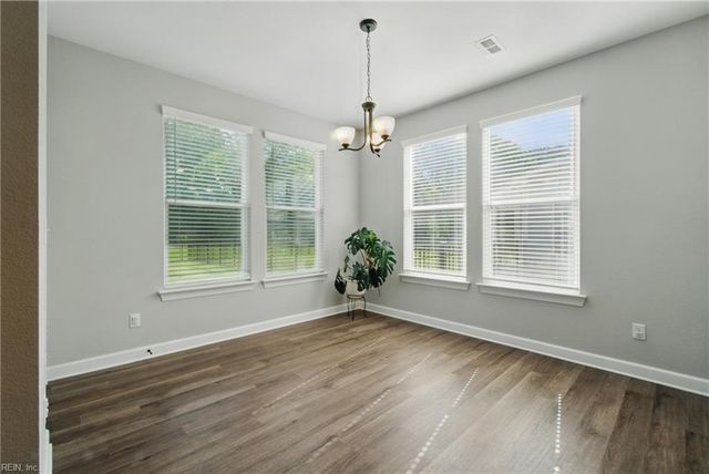 1028 Egret LN, Suffolk, VA 23434