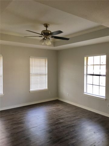 1005.5 Pine Street 1005.5, Mckinney, TX 75069