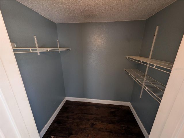 2564 SE 15TH AVENUE E, Ocala, FL 34471