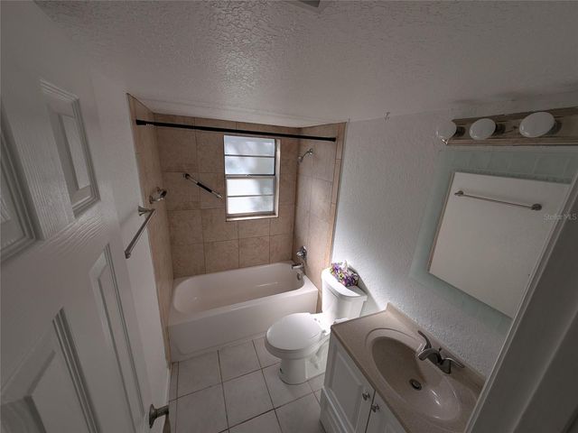 2564 SE 15TH AVENUE E, Ocala, FL 34471