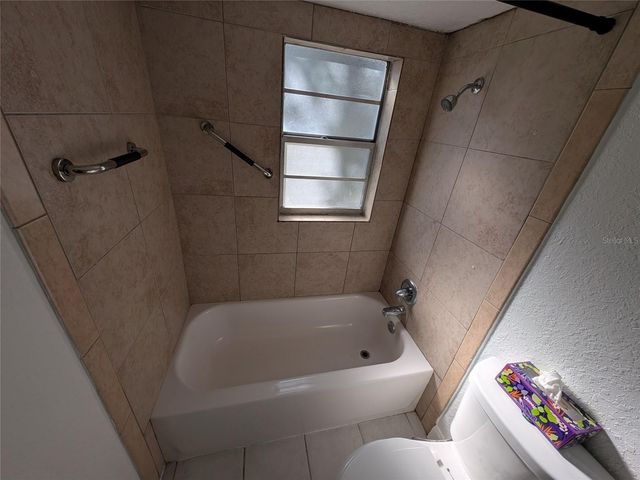 2564 SE 15TH AVENUE E, Ocala, FL 34471