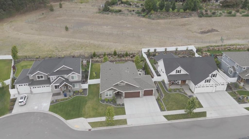 2630 S Fairmont Estates Ct, Greenacres, WA 99016
