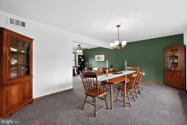 8 VALERIE LANE, Lawrenceville, NJ 08648