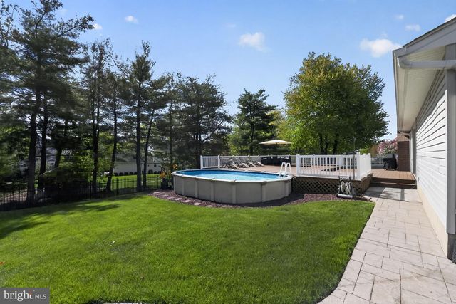 8 VALERIE LANE, Lawrenceville, NJ 08648