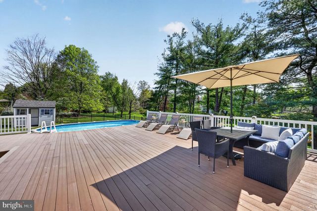 8 VALERIE LANE, Lawrenceville, NJ 08648