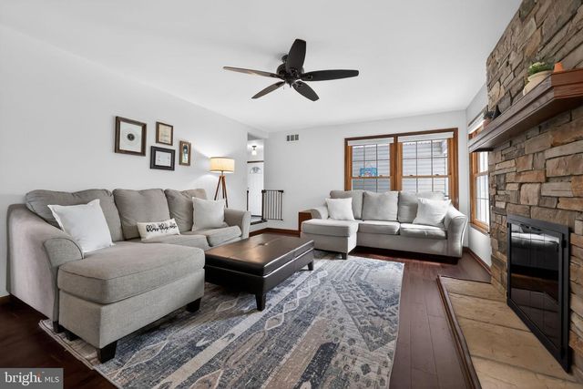 8 VALERIE LANE, Lawrenceville, NJ 08648