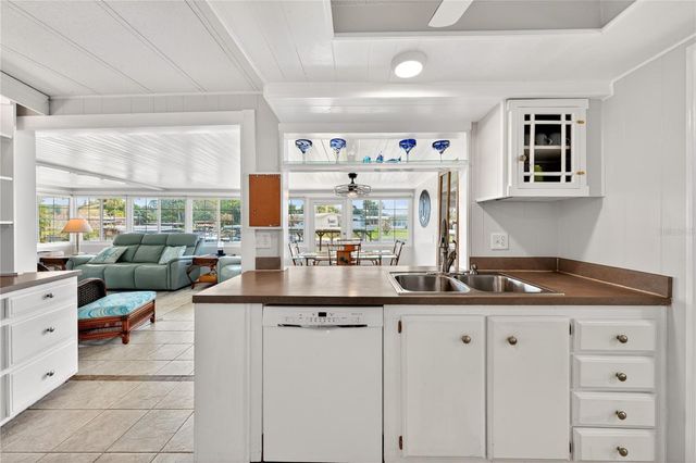 957 TODD WAY, Tavares, FL 32778