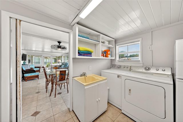 957 TODD WAY, Tavares, FL 32778