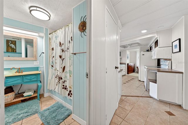 957 TODD WAY, Tavares, FL 32778