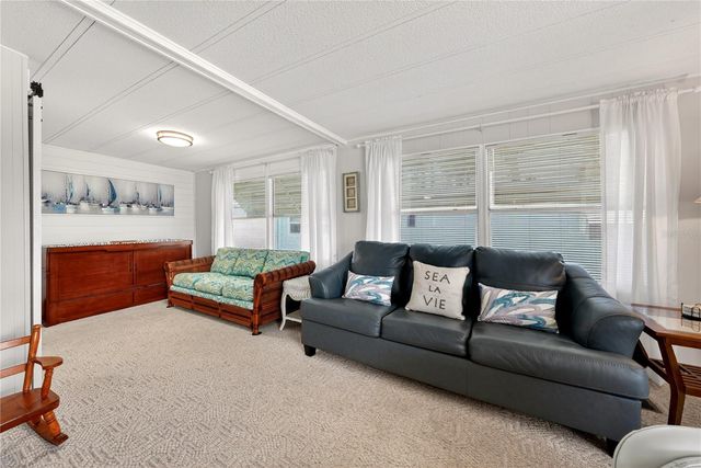 957 TODD WAY, Tavares, FL 32778