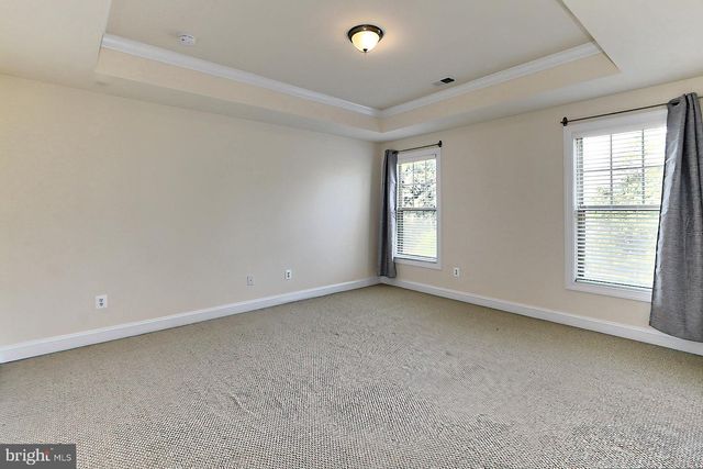 22219 FALLING TER, Ashburn, VA 20148